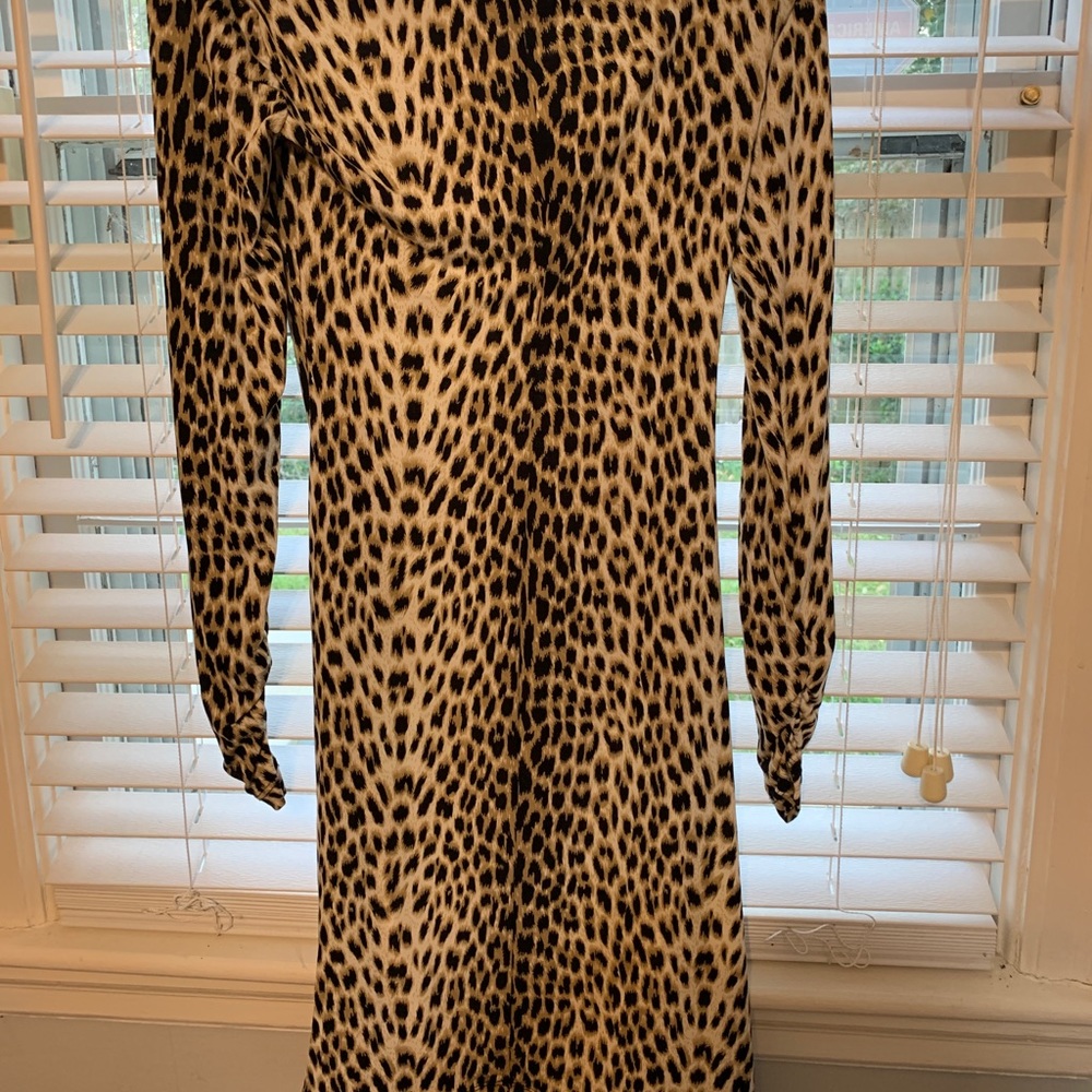 CMV Leopard Ruched Dress - Picture 4 of 6